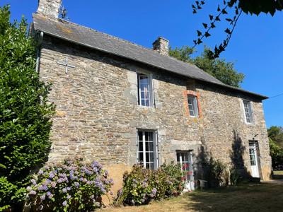 Maison à vendre à Plumieux, Côtes-d'Armor, Bretagne, avec Leggett Immobilier