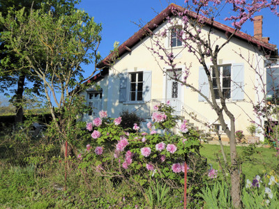Maison à vendre à Puydarrieux, Hautes-Pyrénées, Midi-Pyrénées, avec Leggett Immobilier