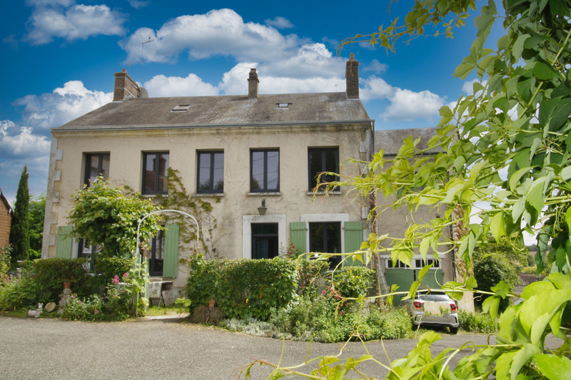 Vente Maison 190m² 5 Pièces à Montoire-sur-le-Loir (41800) - Leggett Immobilier