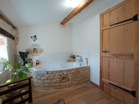 Maison à vendre à Salles-de-Villefagnan, Charente - 152.000 € - photo 8