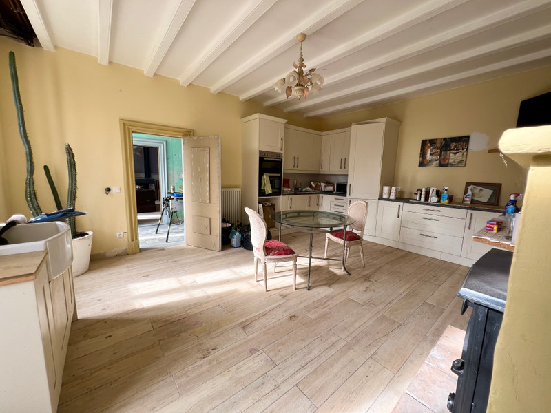French property for sale in Saint-Savinien, Charente-Maritime - €162,000 - photo 2