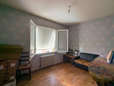 French property for sale in Thiviers, Dordogne - €267,500 - photo 11