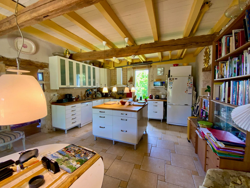French property for sale in Verdon, Dordogne - €574,750 - photo 6