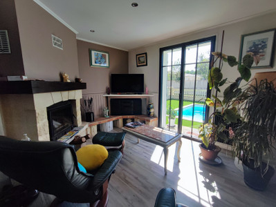 French property for sale in Roullet-Saint-Estèphe, Charente - €275,600 - photo 13