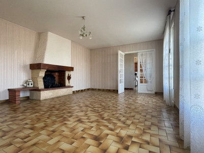French property for sale in L'Isle-Jourdain, Vienne - €88,000 - photo 2