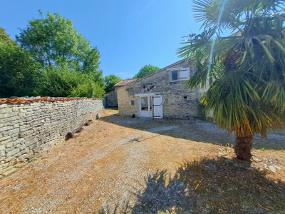 French property for sale in Couture-d'Argenson, Deux-Sèvres - €59,600 - photo 13