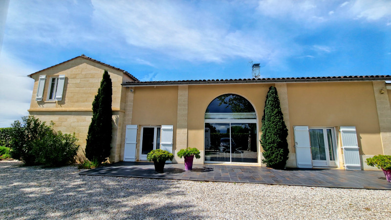French property for sale in Vignonet, Gironde - €588,000 - photo 8