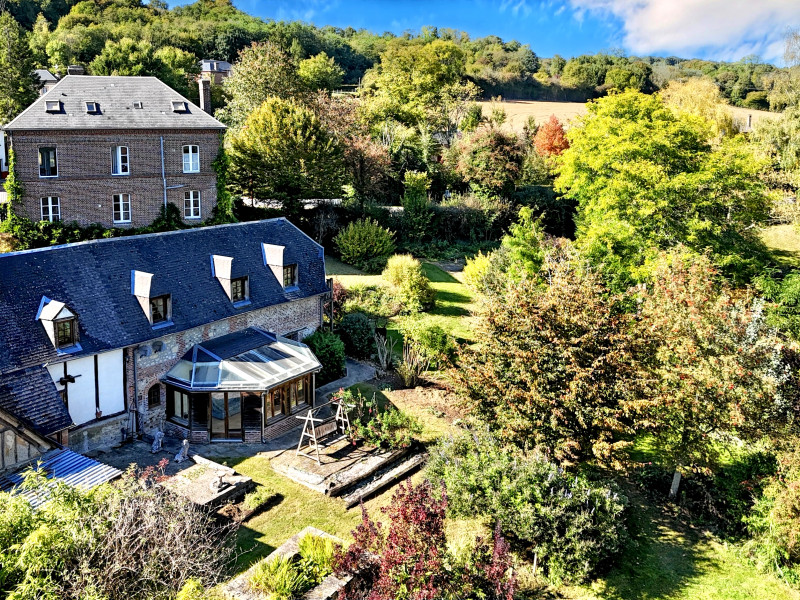 Propriété à vendre à Ticheville, Orne - 498 000 €