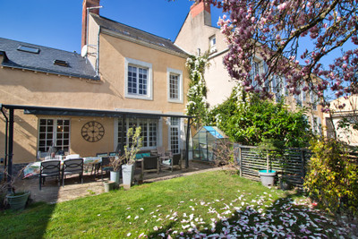 French property for sale in Le Lude, Sarthe - €561,800 - photo 14