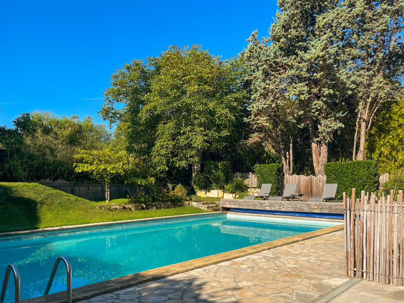 Propriété à vendre à Cergy, Val-d'Oise - 1 300 000 €