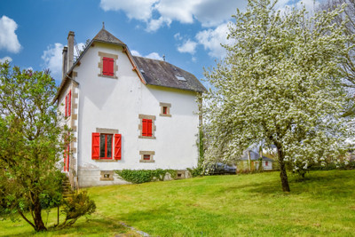 French property for sale in Maussac, Corrèze - €318,000 - photo 1