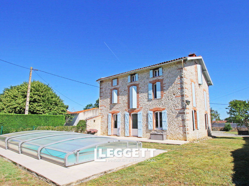Maison 6 pièce(s), LA TOUR-DU-CRIEU