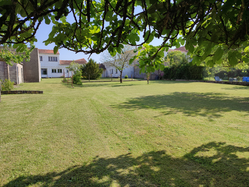 House for sale in Gémozac CharenteMaritime Close to all shops