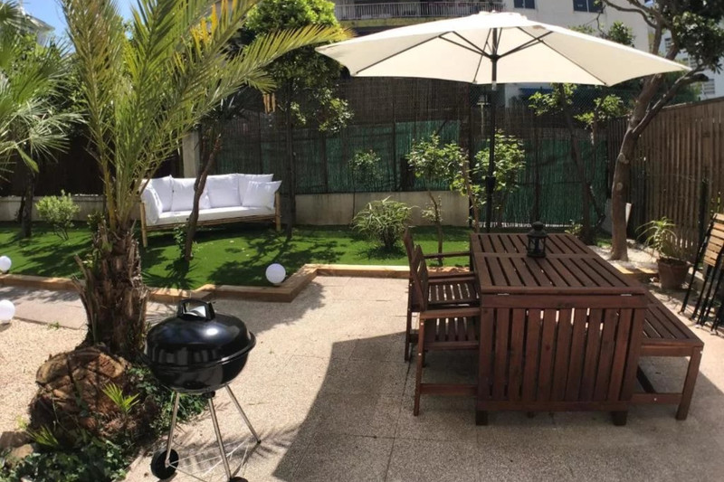 French property for sale in Nice, Alpes-Maritimes - €585,000 - photo 1