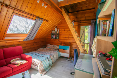 French property for sale in Ussel, Corrèze - €299,980 - photo 5