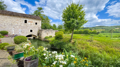Maison à vendre à Lendou-en-Quercy, Lot, Midi-Pyrénées, avec Leggett Immobilier