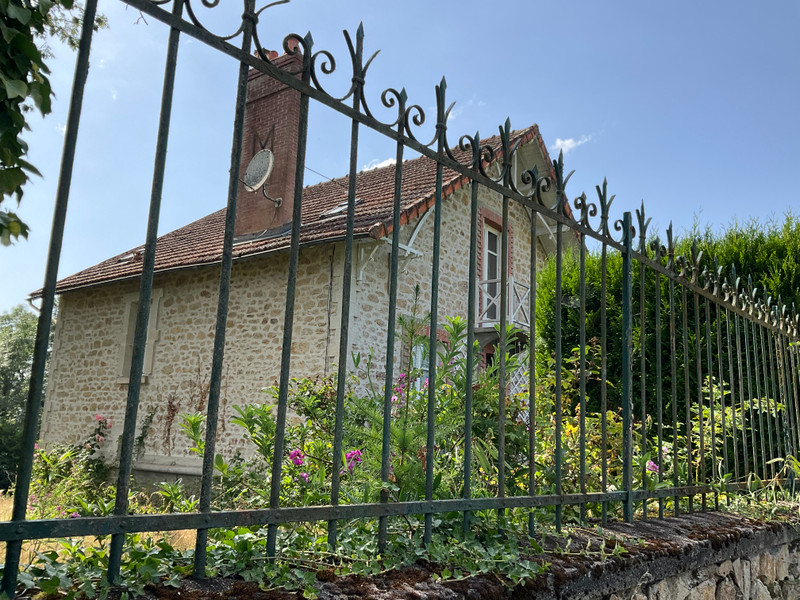 Maison à vendre à Chavanat, Creuse - 119.900 € - photo 1