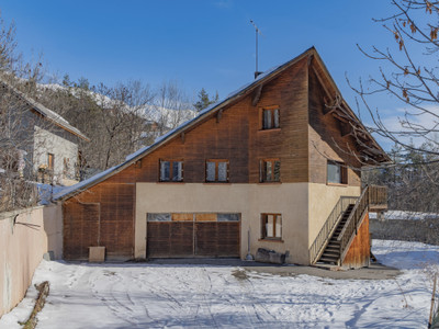 Maison à vendre à La Salle-les-Alpes, Hautes-Alpes, PACA, avec Leggett Immobilier