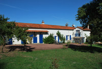 Guest house / gite for sale in Saulgé Vienne Poitou_Charentes