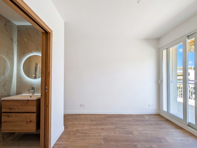 French property for sale in Nice, Alpes-Maritimes - €790,000 - photo 7
