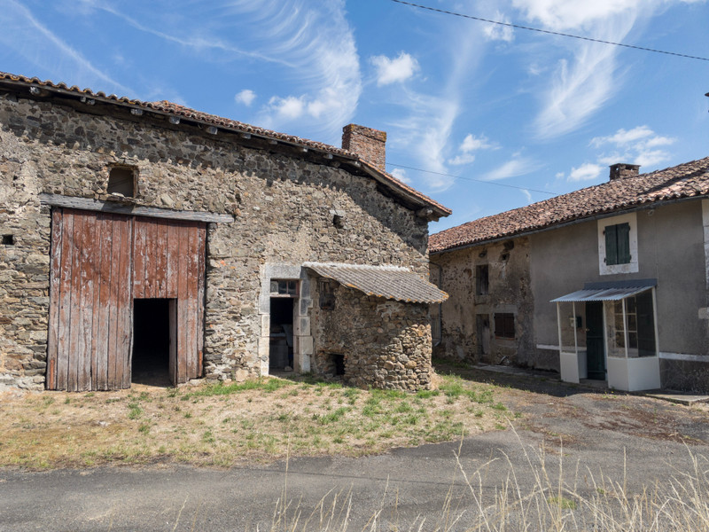 Propriété à vendre à Saint-Quentin-sur-Charente, Charente - 79 750 €