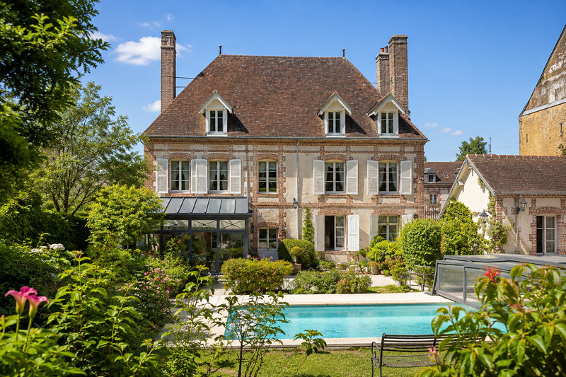 Propriété à vendre à L'Aigle, Orne - 673 000 €