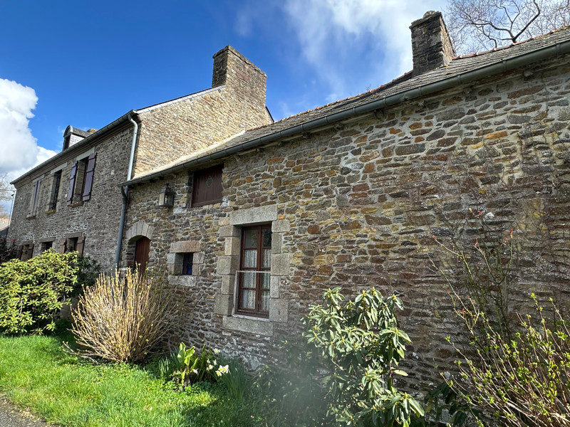 French property for sale in Guilliers, Morbihan - €233,000 - photo 1