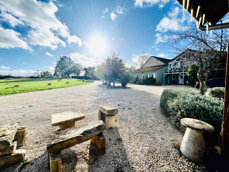 French property for sale in Saint-Pierre-le-Moûtier, Nièvre - €614,800 - photo 8