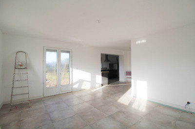 French property for sale in Paizay-Naudouin-Embourie, Charente - €149,990 - photo 3