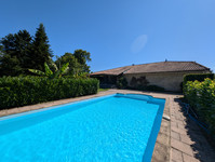 Maison à vendre à Condéon, Charente - 298 200 € - photo 1