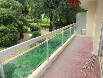 French property for sale in Nice, Alpes-Maritimes - €650,000 - photo 1