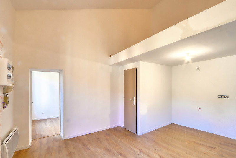French property for sale in Apt, Vaucluse - €199,000 - photo 13