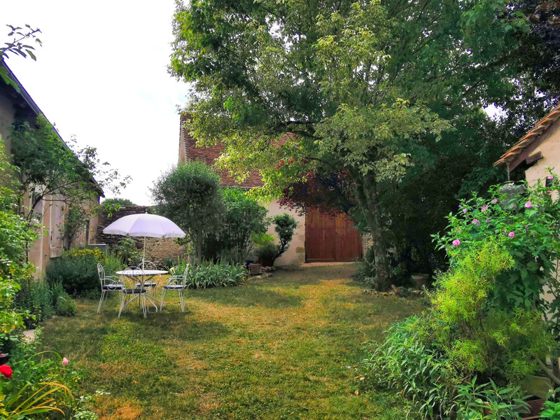 French property for sale in Loches, Indre-et-Loire - €286,760 - photo 1