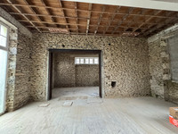 Maison à vendre à Loc-Eguiner-Saint-Thégonnec, Finistère - 172.800 € - photo 11