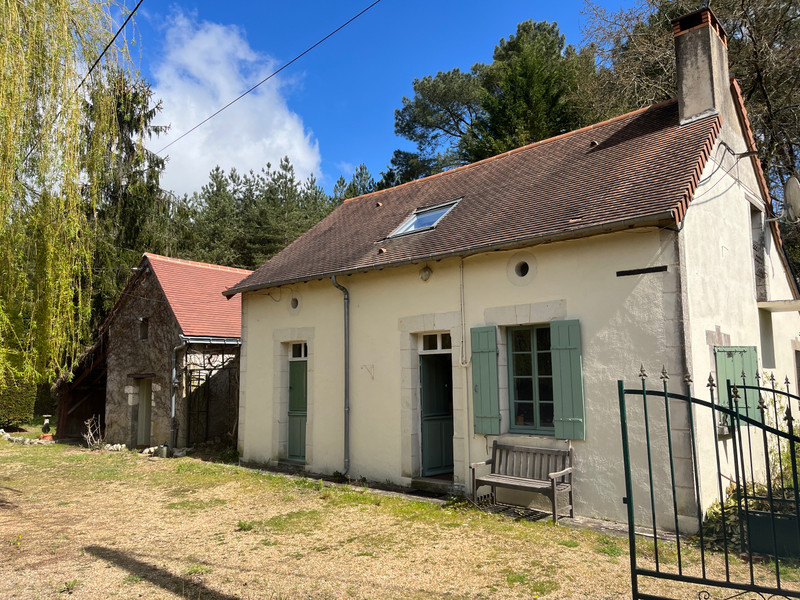 French property for sale in Noyant-Villages, Maine-et-Loire - €267,500 - photo 7