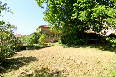French property for sale in Yvrac-et-Malleyrand, Charente - €177,000 - photo 3