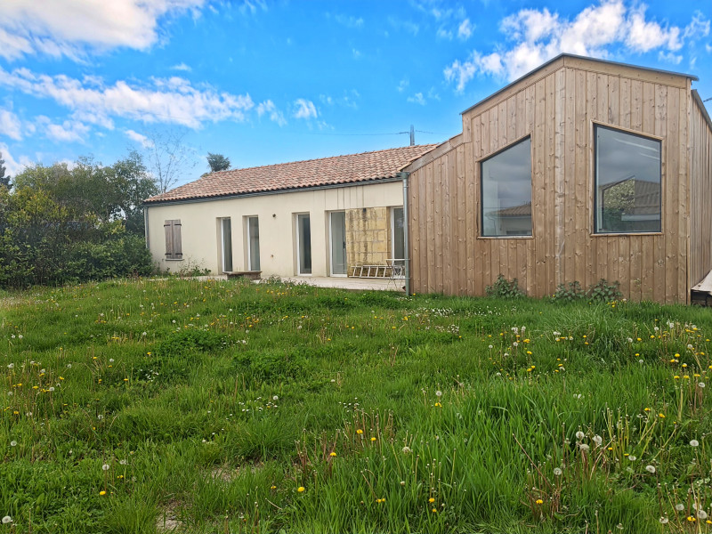 Propriété à vendre à Saint-Germain-du-Puch, Gironde - 399 000 €