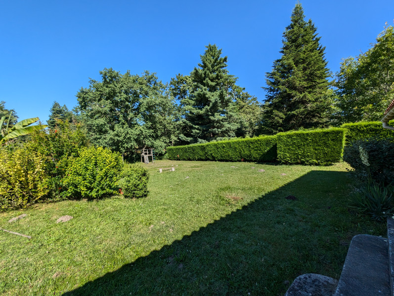 French property for sale in Condéon, Charente - €298,200 - photo 9