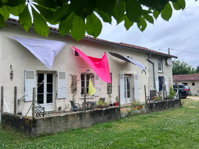 Maison à vendre à La Chapelle-Bâton, Vienne, Poitou-Charentes, avec Leggett Immobilier