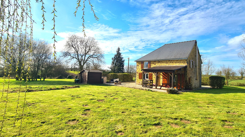 French property for sale in Couesmes-Vaucé, Mayenne - €128,500 - photo 10