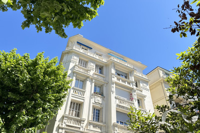 French property for sale in Nice, Alpes-Maritimes - €595,000 - photo 6