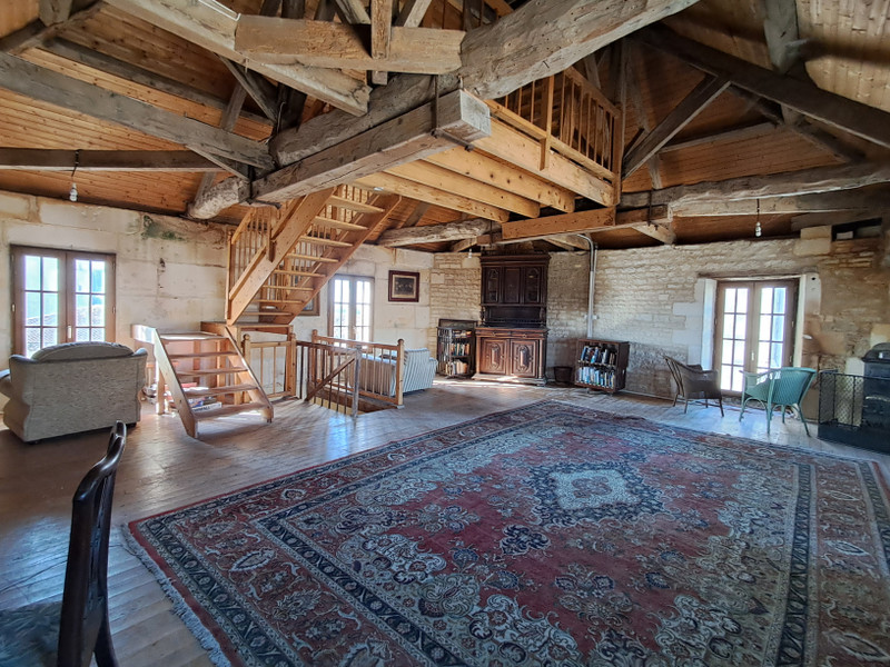 French property for sale in Neuvicq-le-Château, Charente-Maritime - €175,000 - photo 7