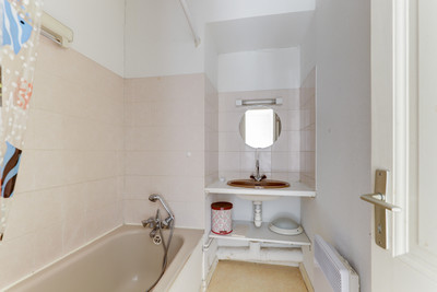 French property for sale in Clermont-Ferrand, Puy-de-Dôme - €72,000 - photo 3