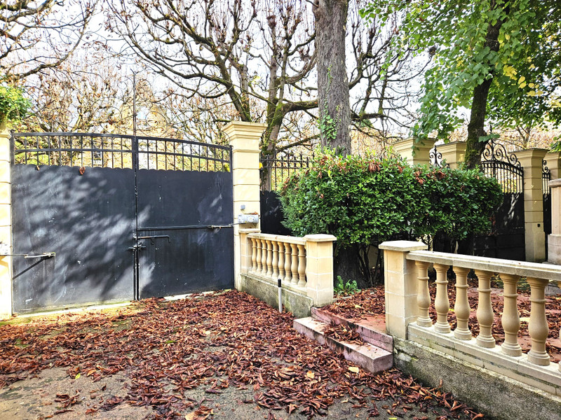 French property for sale in Saint-Maur-des-Fossés, Val-de-Marne - €1,495,000 - photo 5