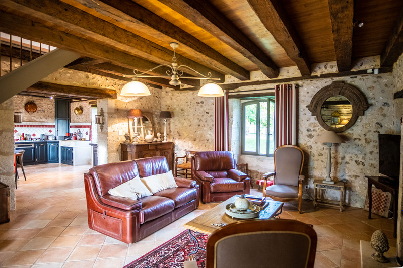French property for sale in Périgueux, Dordogne - &#8364;499,800 - photo 5