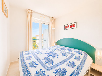 French property for sale in Antibes, Alpes-Maritimes - €300,000 - photo 9