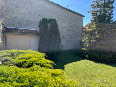 French property for sale in Ruffec, Charente - €44,000 - photo 7