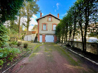 Staff accommodation for sale in Pont-Salomon Haute-Loire Auvergne