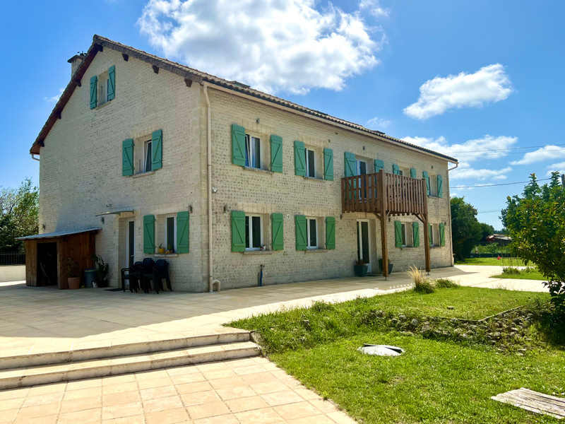 French property for sale in Lorignac, Charente-Maritime - €500,000 - photo 14