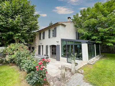 Maison à vendre à Ventabren, Bouches-du-Rhône, PACA, avec Leggett Immobilier